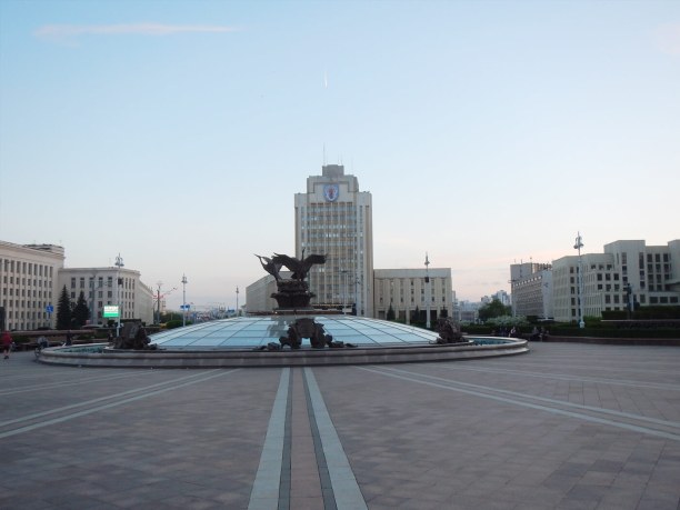Центр Минска. Площадь Независимости.